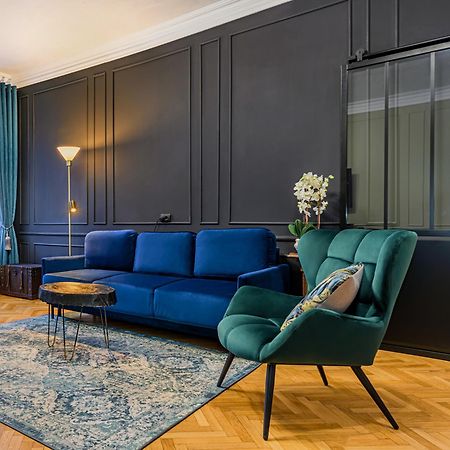 Colins Place Брашов Экстерьер фото