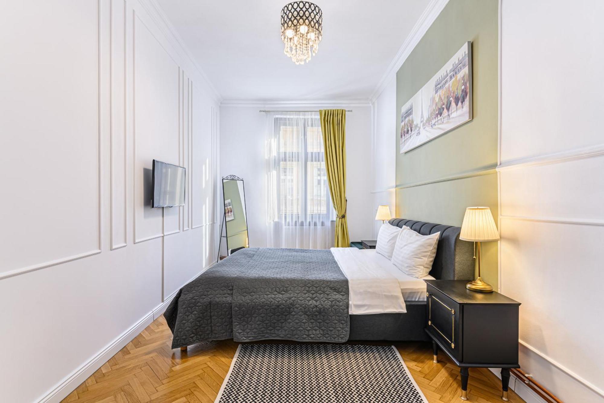 Colins Place Брашов Экстерьер фото